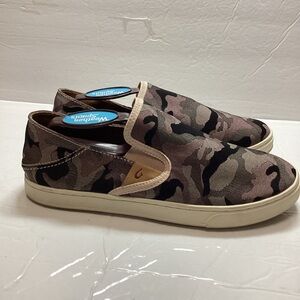 Olukai women’s sneakers